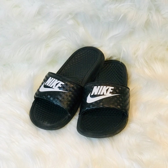 benassi slippers